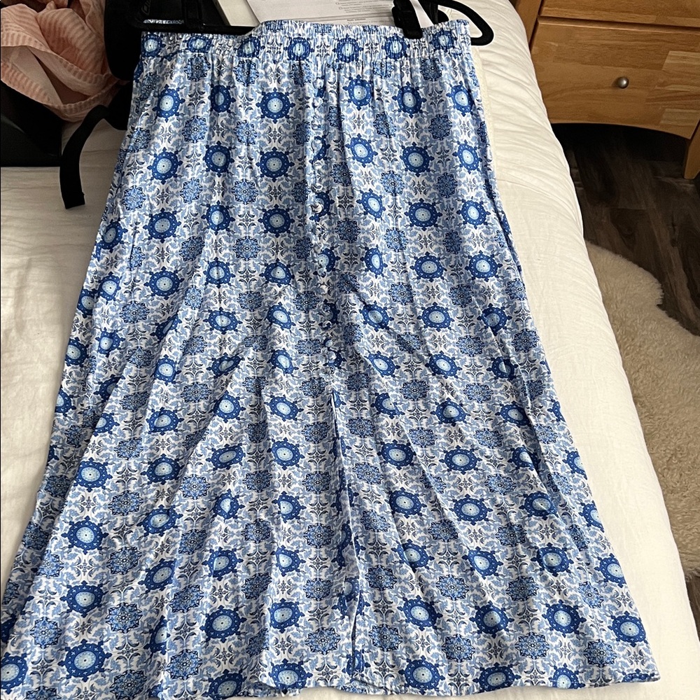 LOFT Blue and White Patterned Midi Skirt